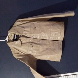 Maxima Women's Cream Leather Jacket